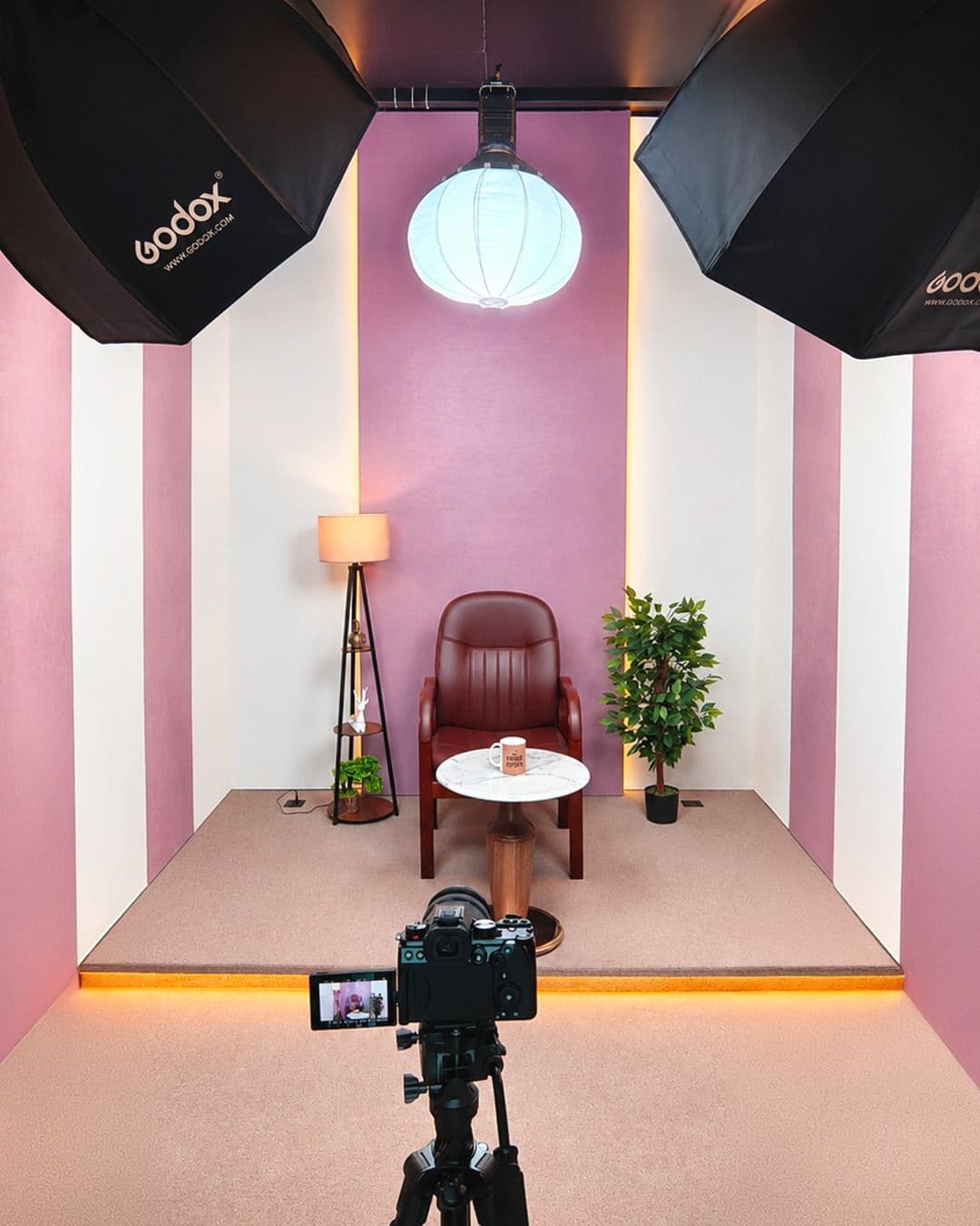 Podcast Studio by PROBAY 8